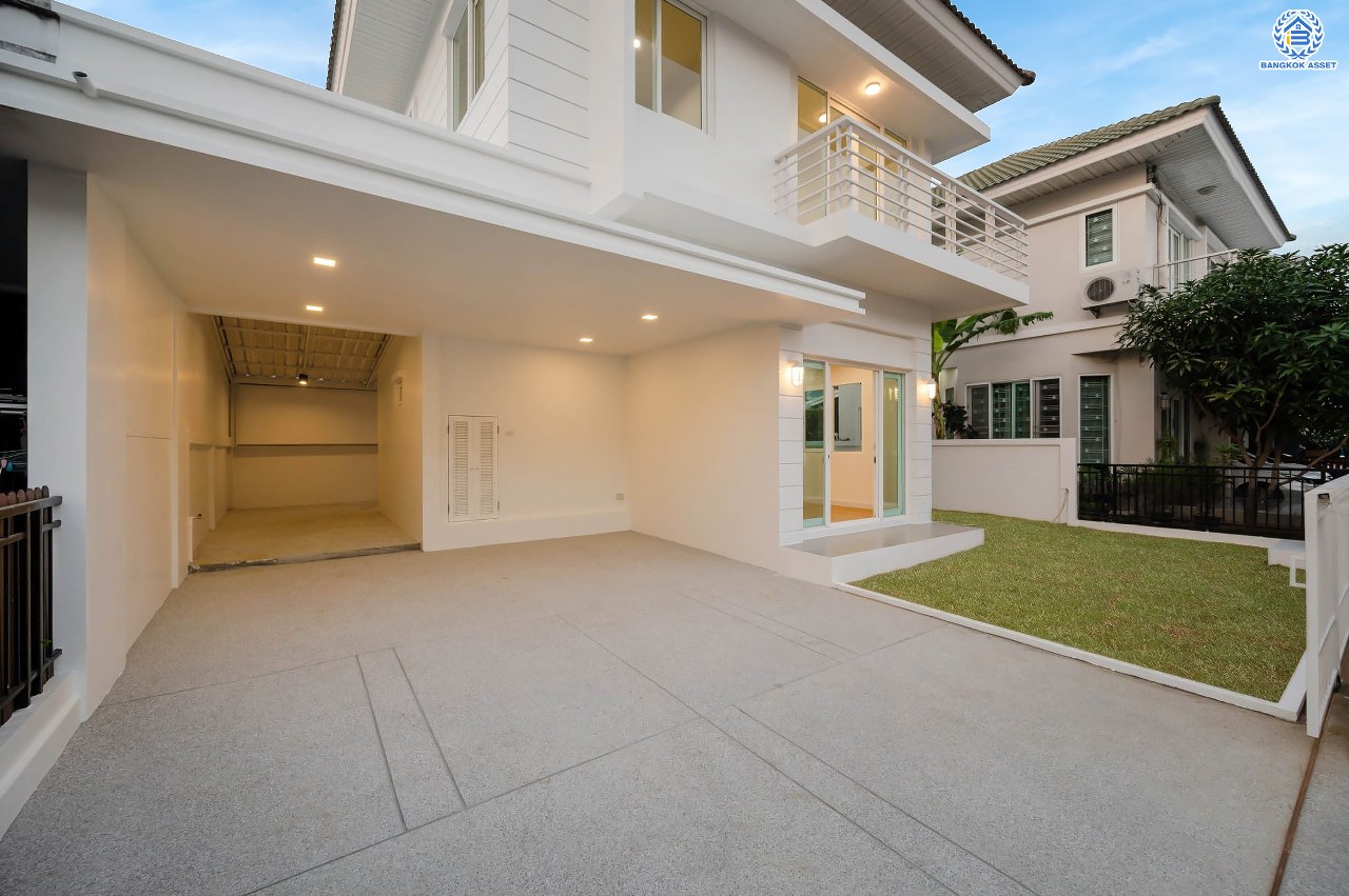 บ้านมือสองตกแต่งใหม่ โครงการ เดอะวิลล่า ราชพฤกษ์-ท่าอิฐ แบรนด์ Property Perfect เดินทางสะดวก เนื้อที่ 35.8 ตร.ว. ฟังก์ชัน 3 ห้องนอน 2 ห้องน้ำ จอดรถได้ 2 คัน บนทำเลเชื่อมต่อทั้ง ถ.รัตนาธิเบศร์ และถ.ราชพฤกษ์ และเพียง 10 นาทีถึงรถไฟฟ้า "สถานีบางรักน้อยท่าอิฐ"